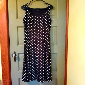 Chaps B&W polka dot sleeveless dress